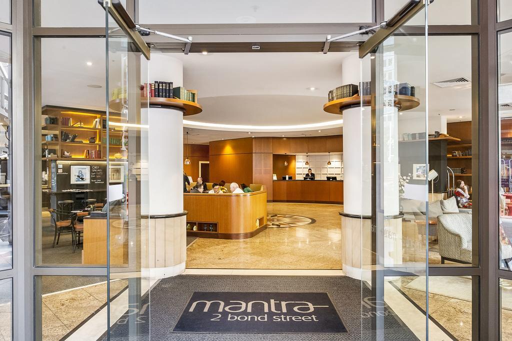 Mantra 2 Bond Street Aparthotel Sydney Exterior photo